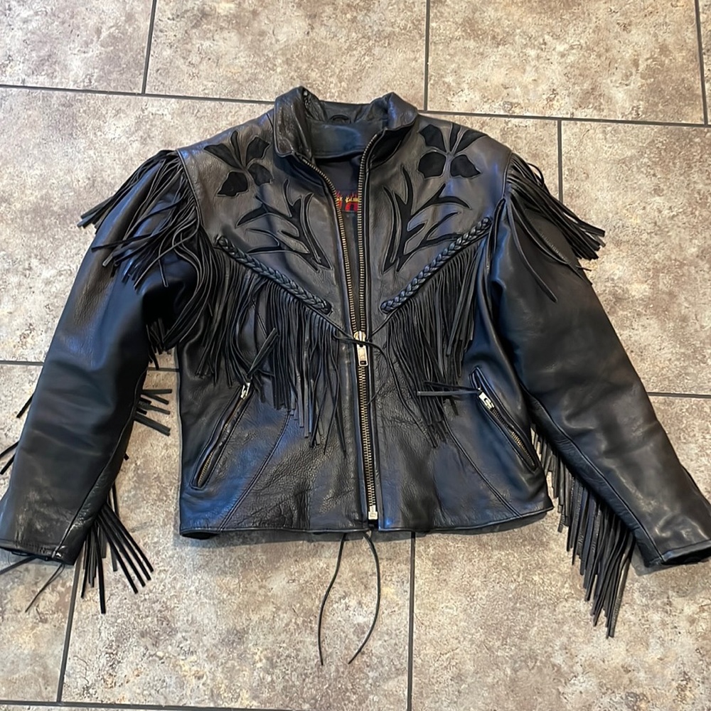 Vintage “ Hot Leathers “ women’s leather motorcycle jacket